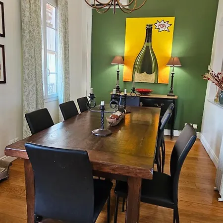 Βίλα Large 4br W Private Garden