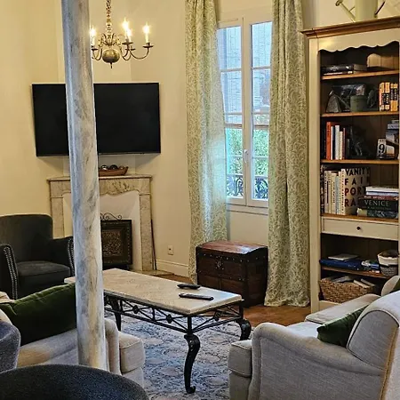 Villa Large 4br W Private Garden *