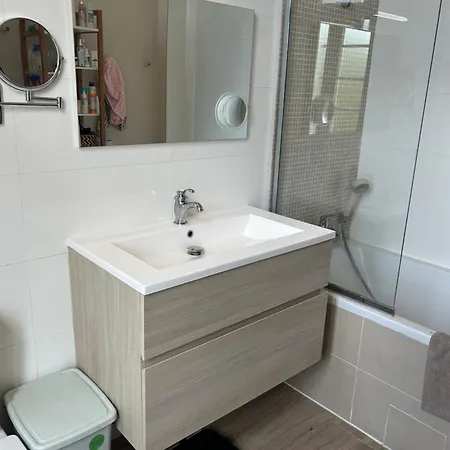 Large 4br W Private Garden * Κάννες